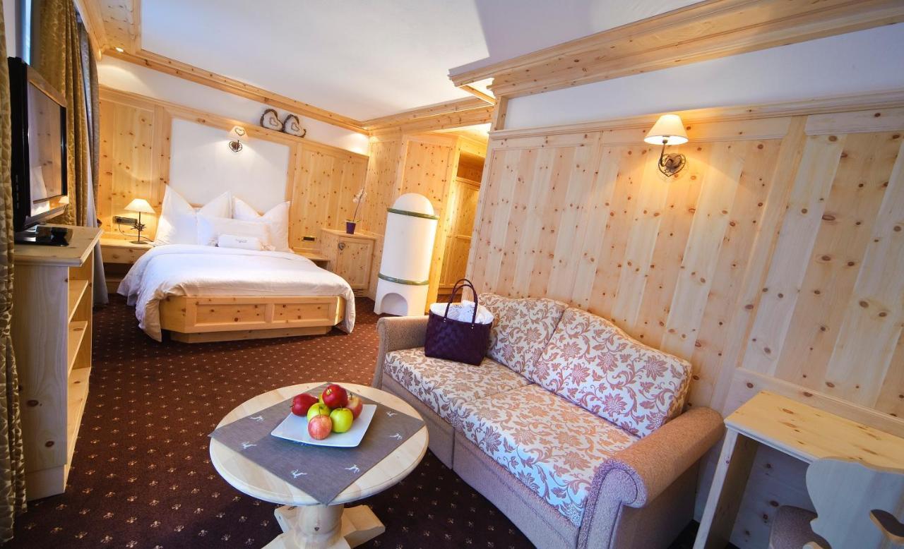 אורטיסיי Alpin Garden Luxury Maison & Spa - Adults Only חדר תמונה